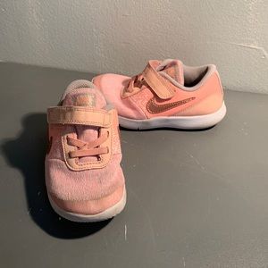 Little Kids Pink Nikes, Size 9c